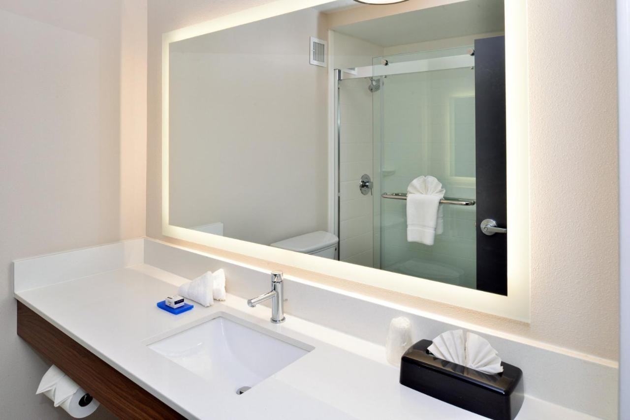 Holiday Inn Express Winston-Salem Medical Ctr Area Zewnętrze zdjęcie